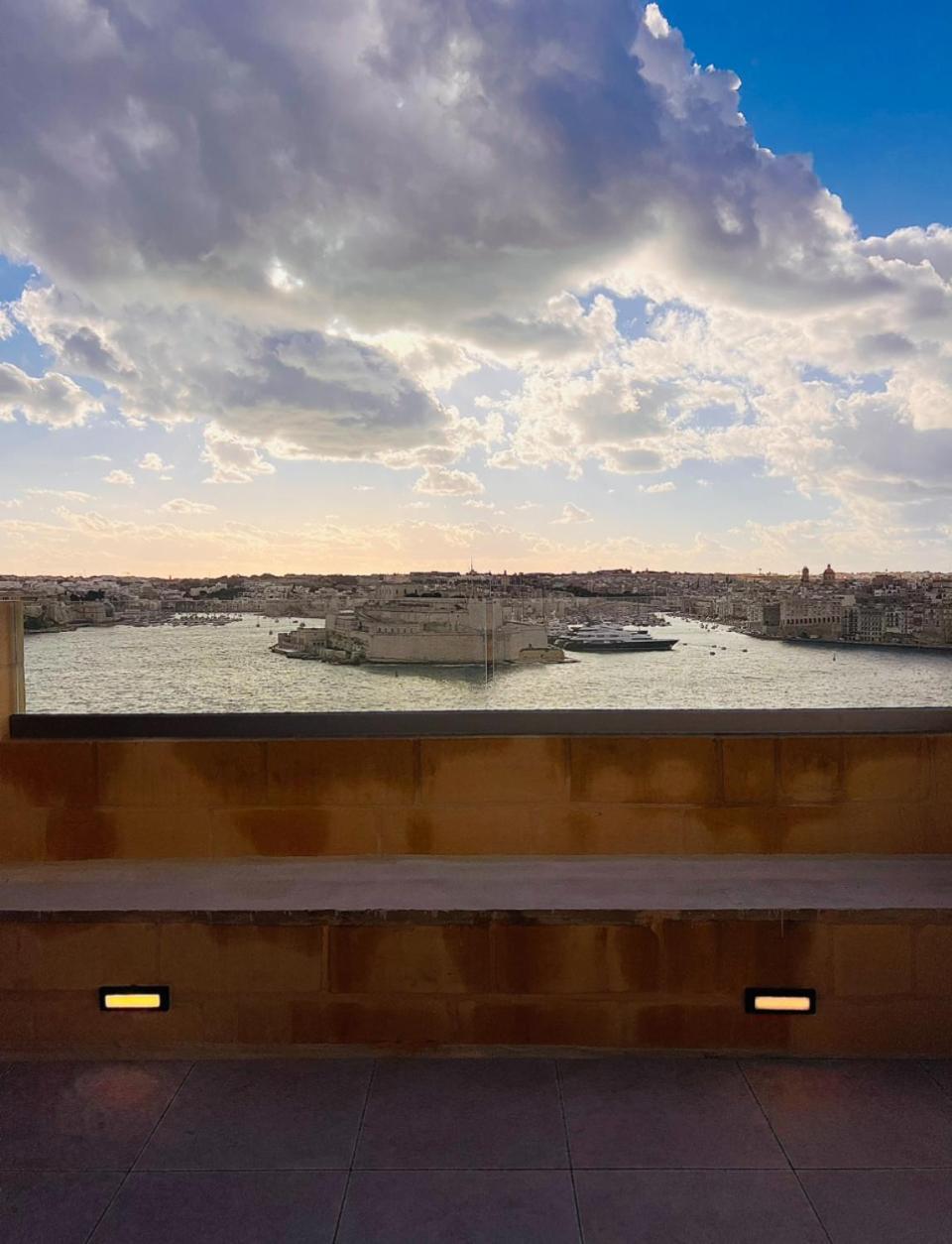 Luciano Al Porto Boutique Hotel Valletta Buitenkant foto