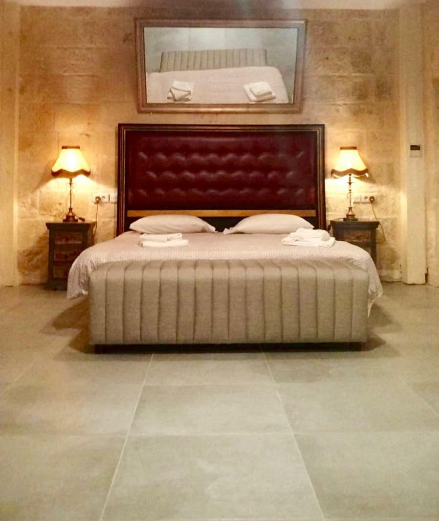 Luciano Al Porto Boutique Hotel Valletta Buitenkant foto